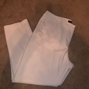 White Capri dress pants. Size 6.